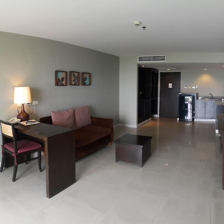 Summer Spring Hotel Паттайя Экстерьер фото