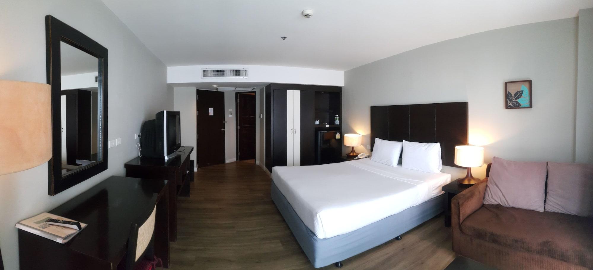Summer Spring Hotel Паттайя Экстерьер фото
