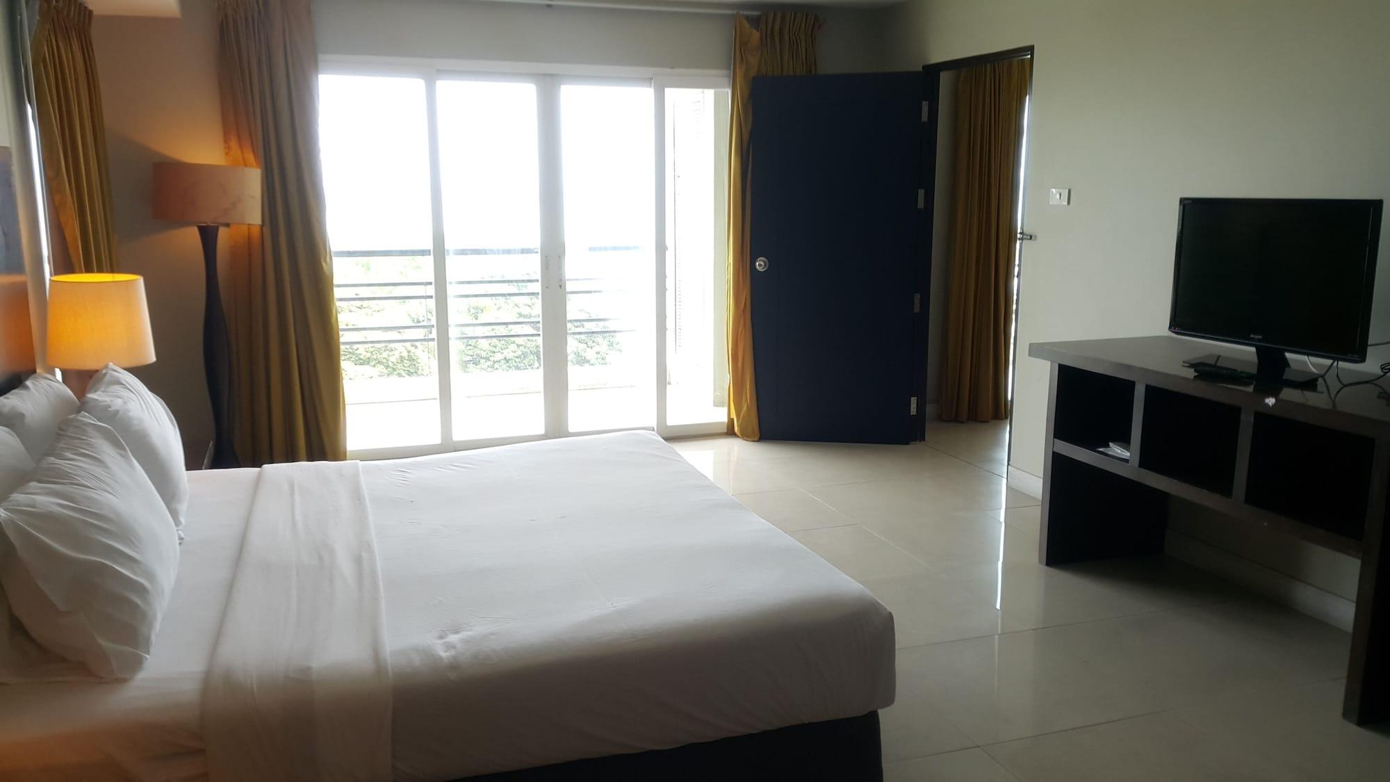Summer Spring Hotel Паттайя Экстерьер фото