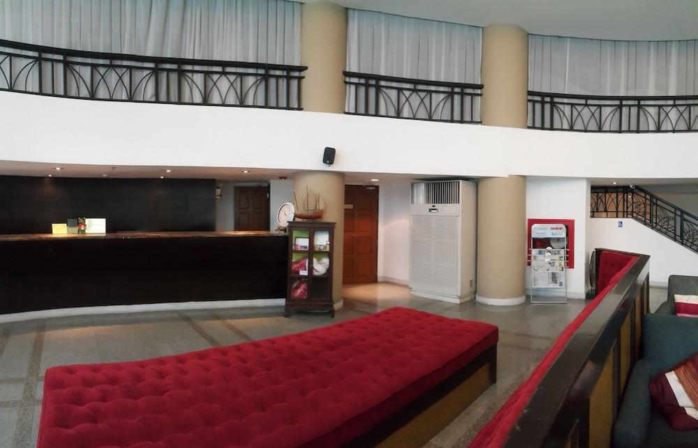 Summer Spring Hotel Паттайя Экстерьер фото
